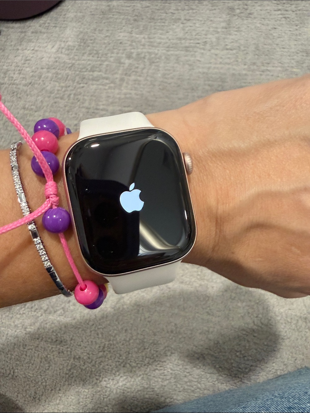 Apple Watch Series 11 Rose Gold
